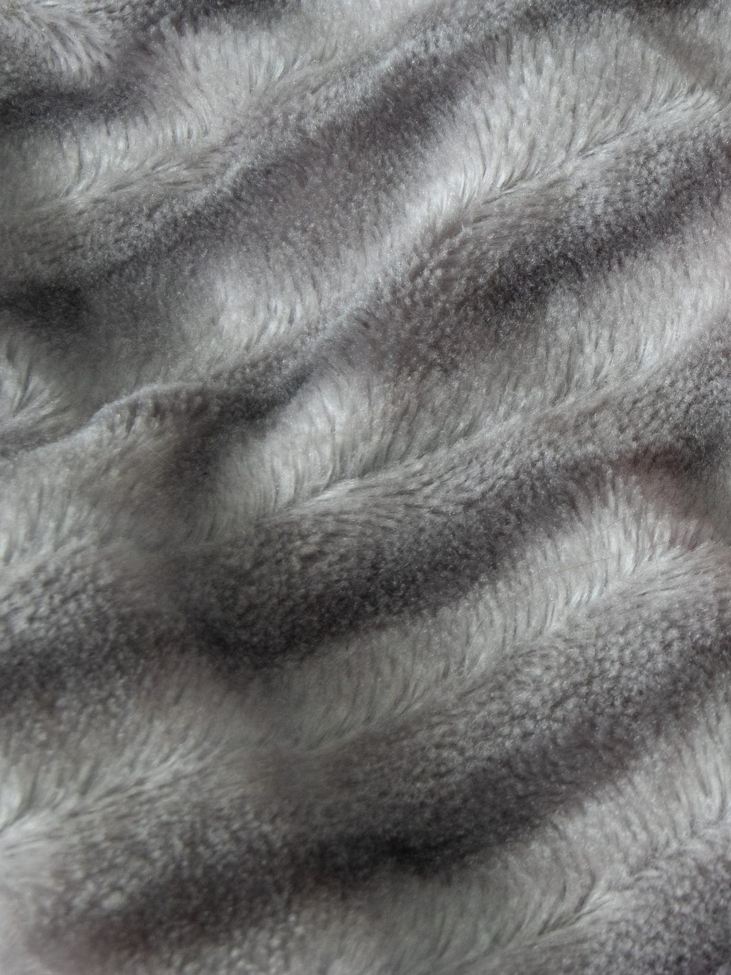 Plaid en fausse fourrure gris