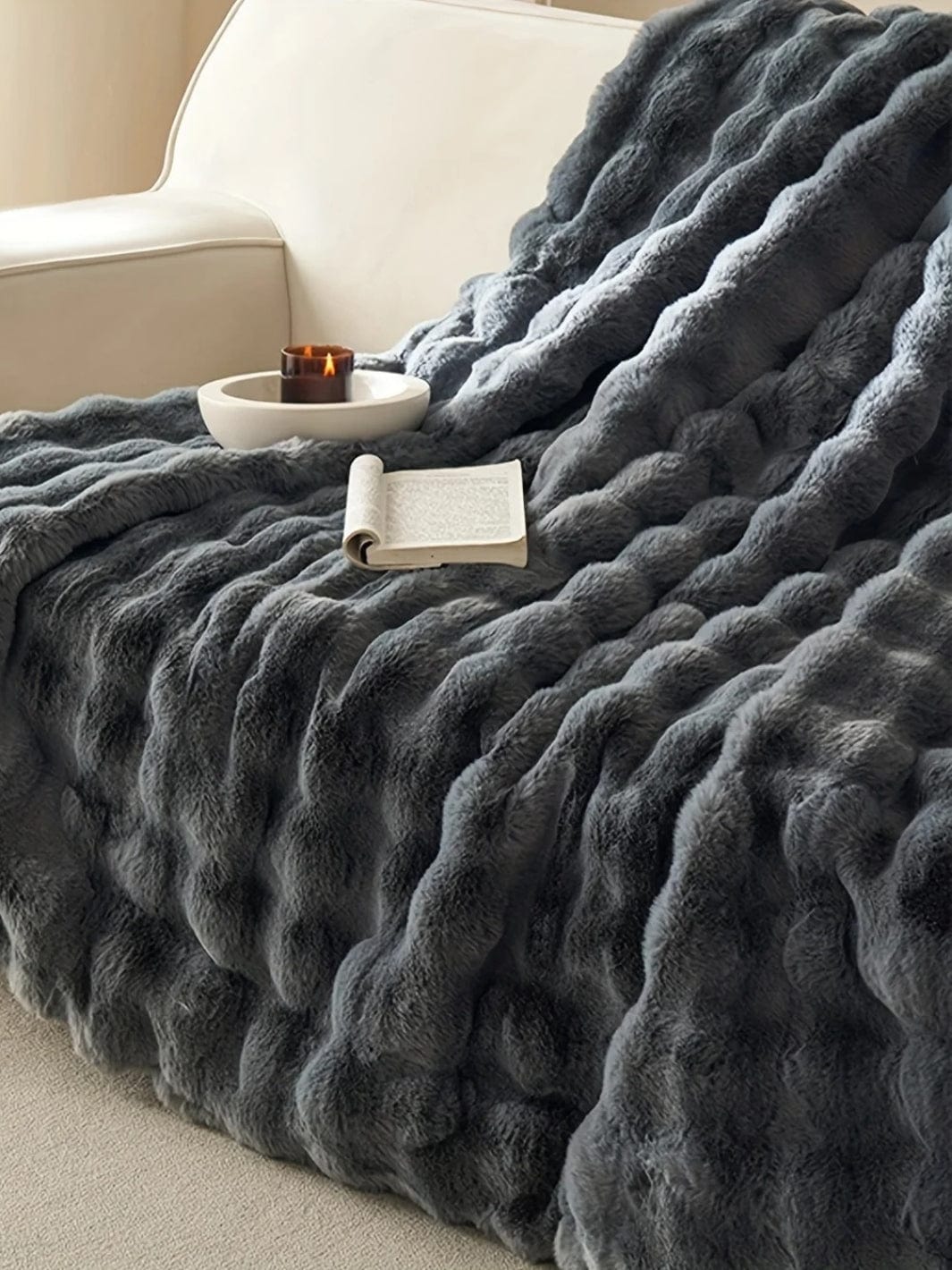 Plaid en fausse fourrure gris